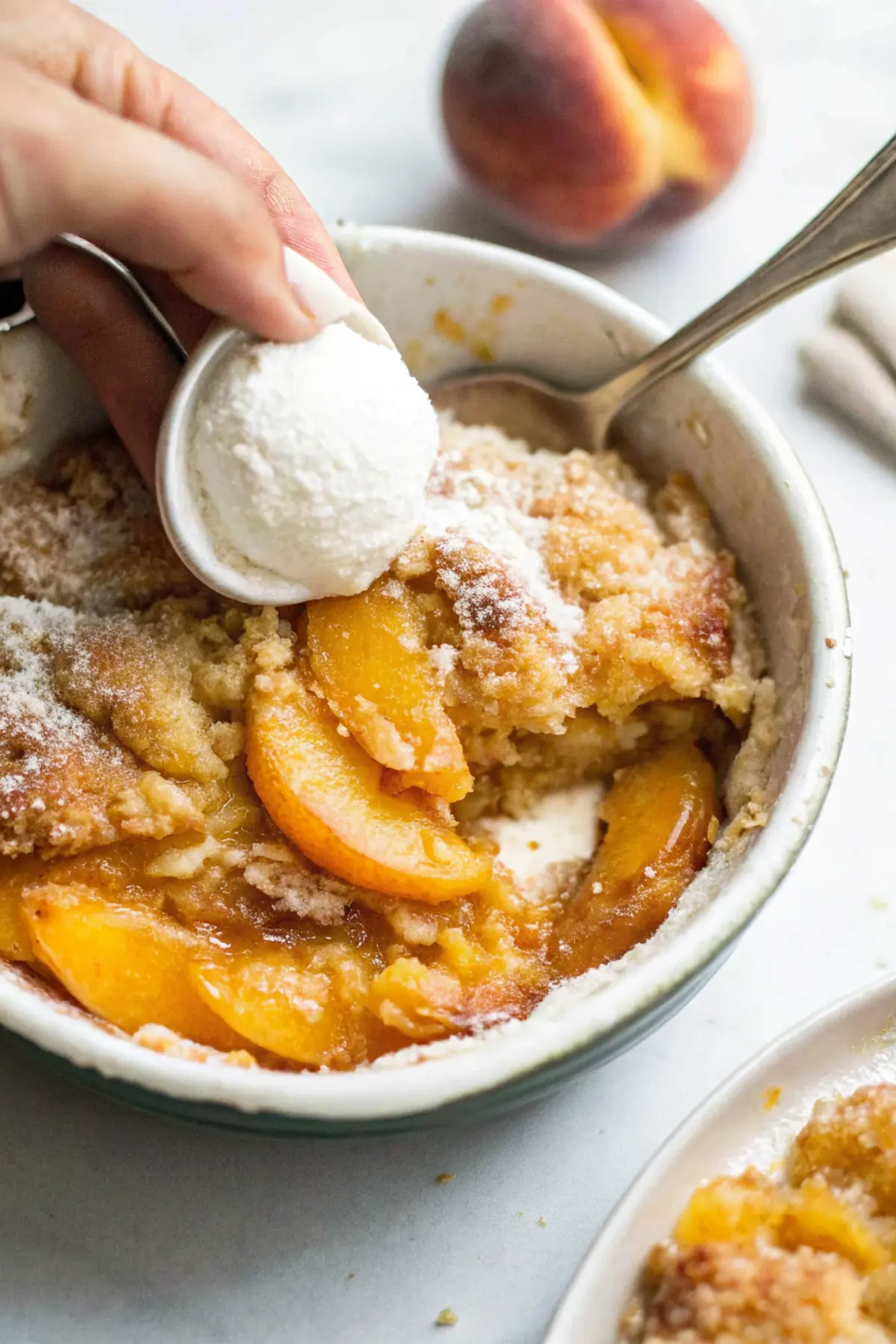 Easy Peach Cobbler Recipe