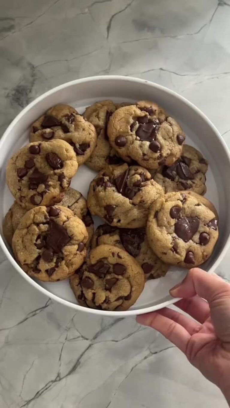 Chewy Brown Butter Chocolate Chunk Cookies