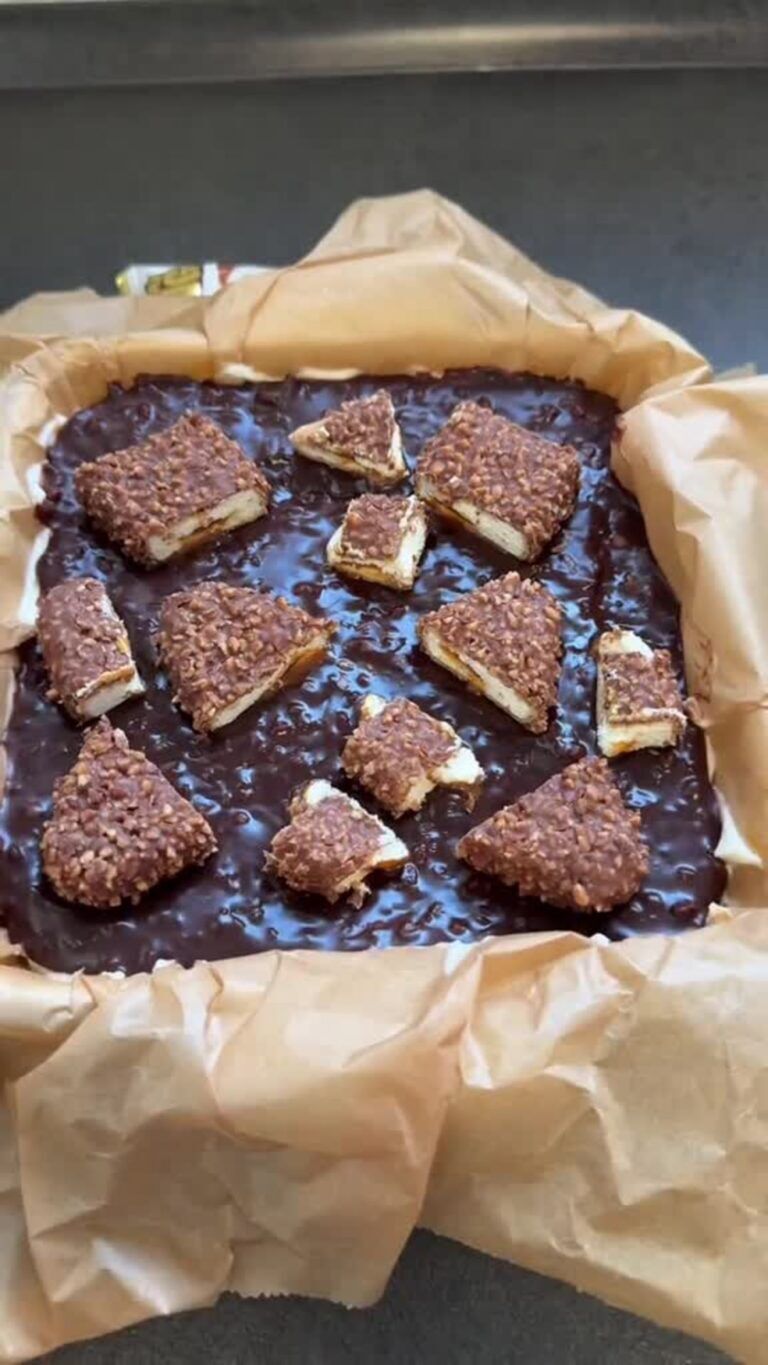 No-Bake Kinder Max King Cake